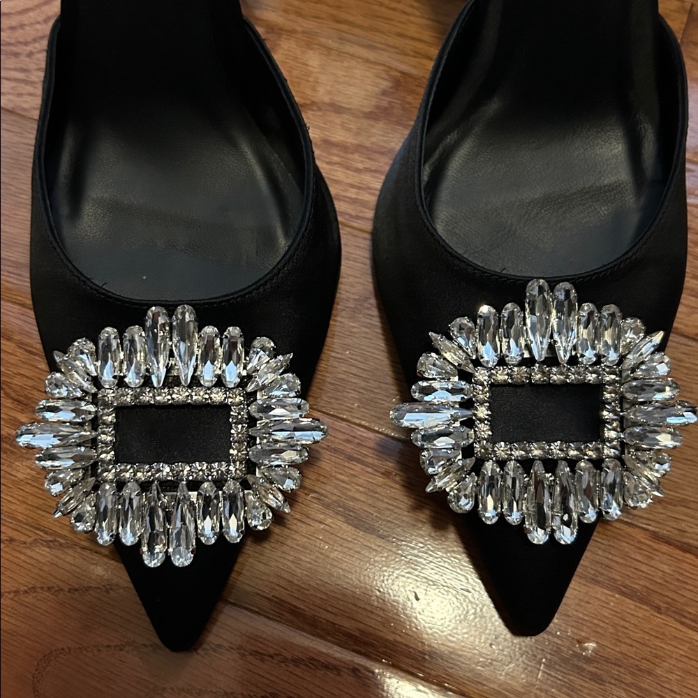 Good American Black Pointed Satin Mules with Crystal Buckle - Picture 9 of 10